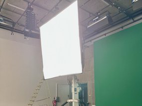 Location materiel éclairage film